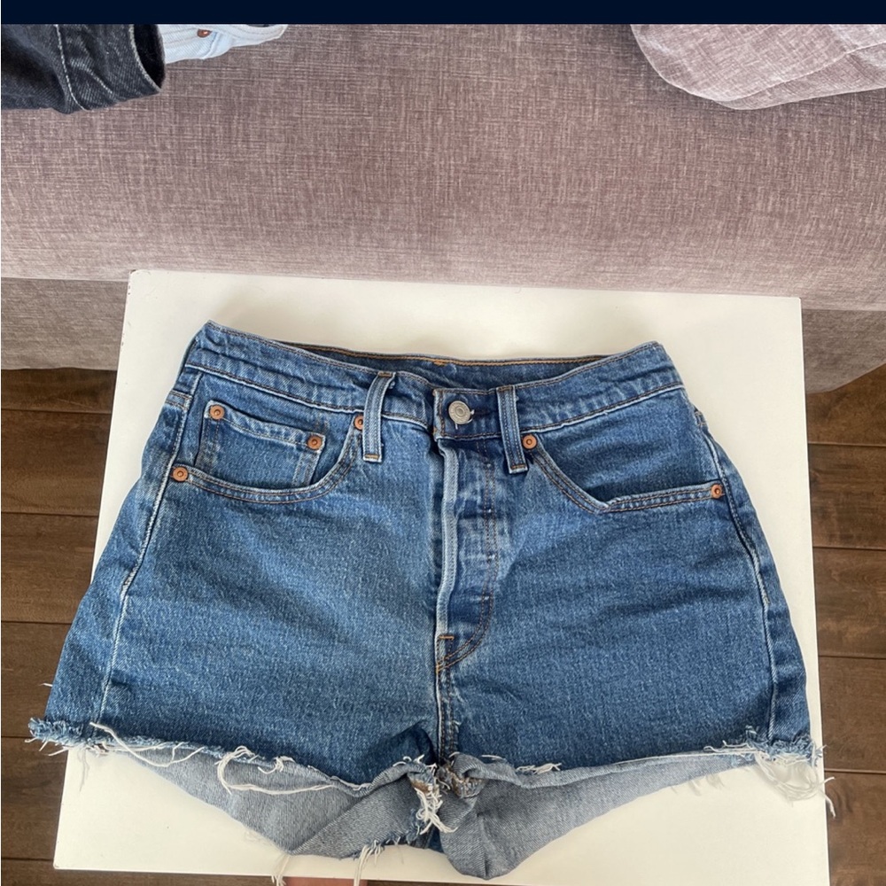 501 levi shorts